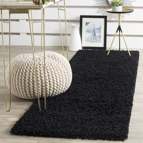Safavieh Sga-Athens Shag 2'-3" x 8'-0" Rug in Black
