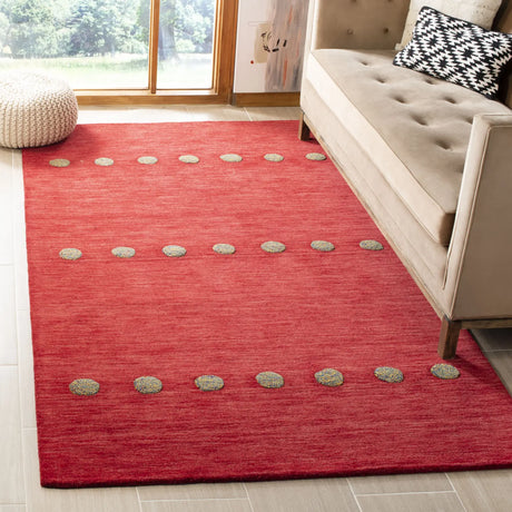 Safavieh Himalaya 5'-0" x 8'-0" Rug in Red