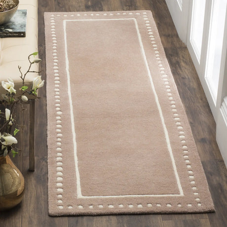 Safavieh Bella 2'-3" x 11'-0" Rug in Beige / Ivory