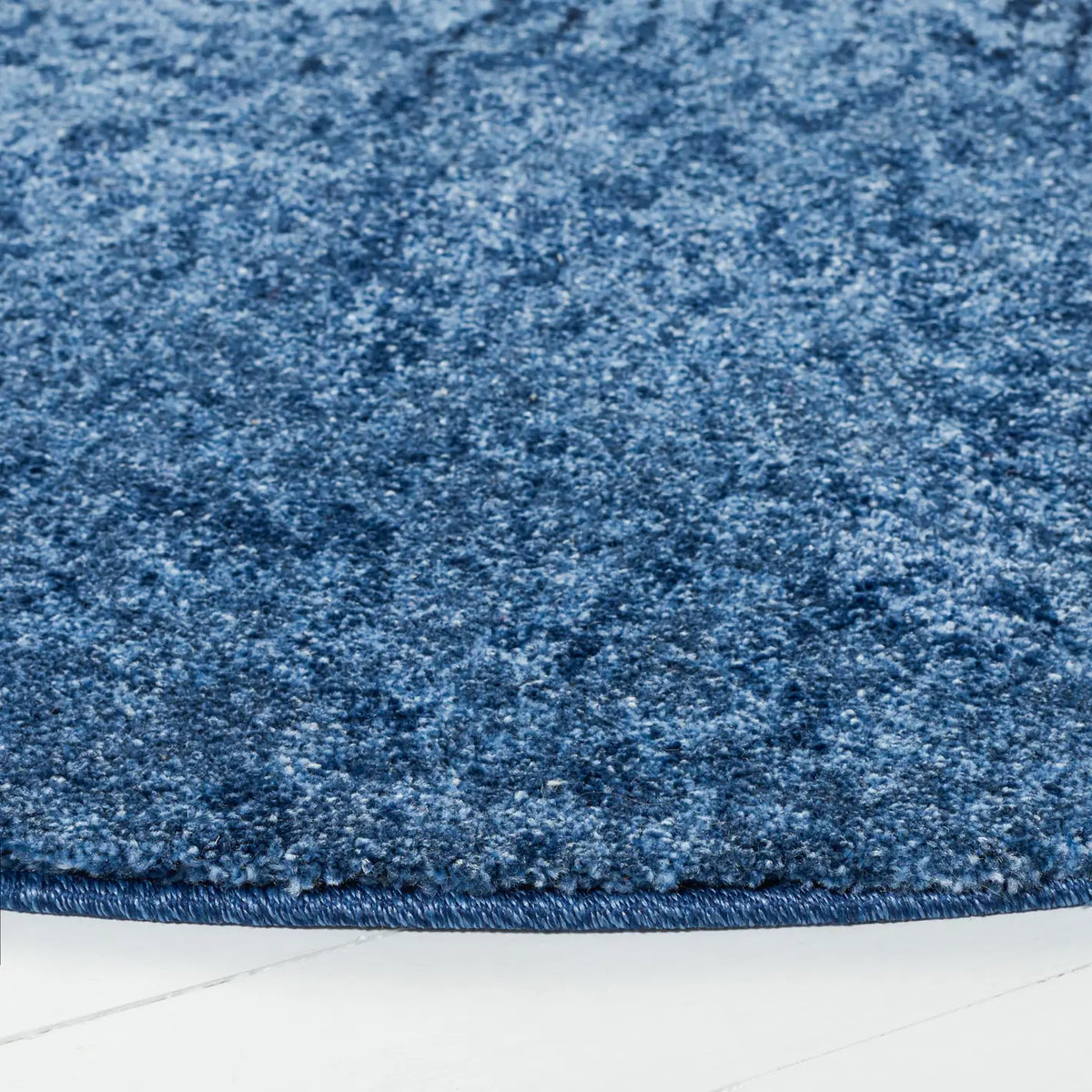 Safavieh Retro 6'-0" x 6'-0" Rug in Light Blue / Blue