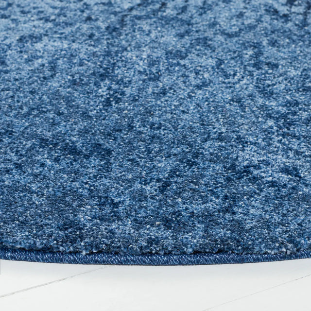 Safavieh Retro 6'-0" x 6'-0" Rug in Light Blue / Blue