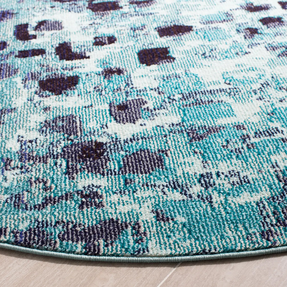 Safavieh Madison 5'-0" x 5'-0" Rug in Turquoise / Navy