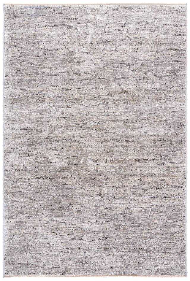 Safavieh Garnet 5'-3" x 7'-6" Rug in Grey / Ivory