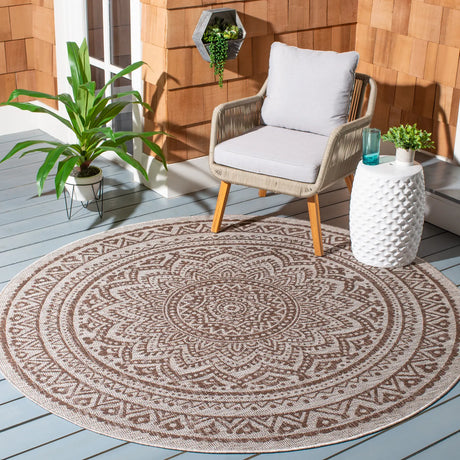 Safavieh Courtyard 5'-3" x 5'-3" Rug in Light Beige / Light Brown