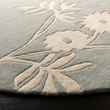 Safavieh Soho 6'-0" x 6'-0" Rug in Grey / Ivory