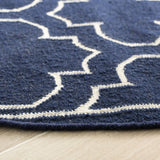 Safavieh Dhurries 7'-0" x 7'-0" Rug in Navy / Ivory