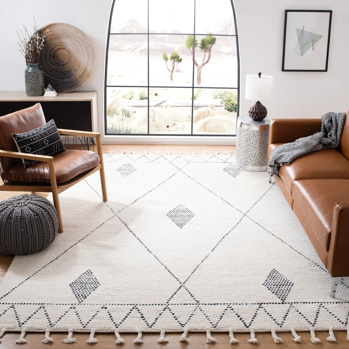 Safavieh Casablanca 10'-0" x 14'-0" Rug in Ivory / Black