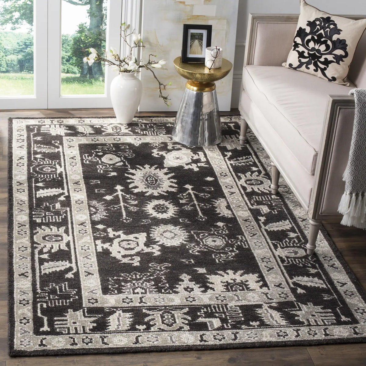 Safavieh Maharaja 5'-0" x 8'-0" Rug in Charcoal / Charcoal
