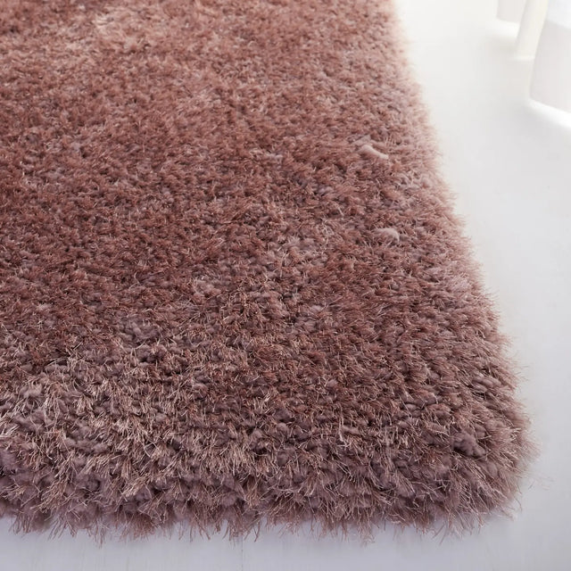 Safavieh Luxe Shag 4'-0" x 6'-0" Rug in Brown