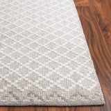Safavieh Vermont 4'-0" x 6'-0" Rug in Grey / Ivory
