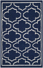 Safavieh Dhurries 2'-6" x 4'-0" Rug in Navy / Ivory