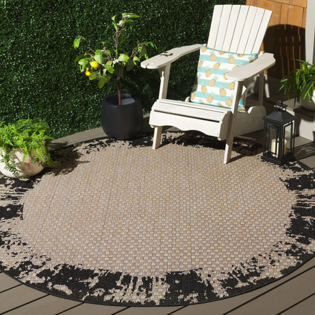 Safavieh Beach House 6'-7" x 6'-7" Rug in Black / Beige