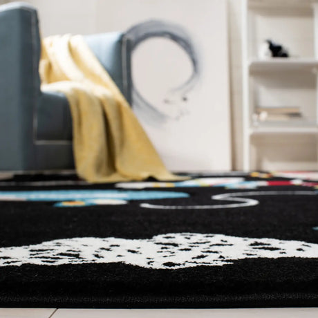 Safavieh Carousel Kids 100 4'-0" x 6'-0" Rug in Black / Ivory