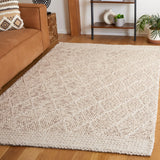Safavieh Natura 4'-0" x 6'-0" Rug in Brown / Ivory