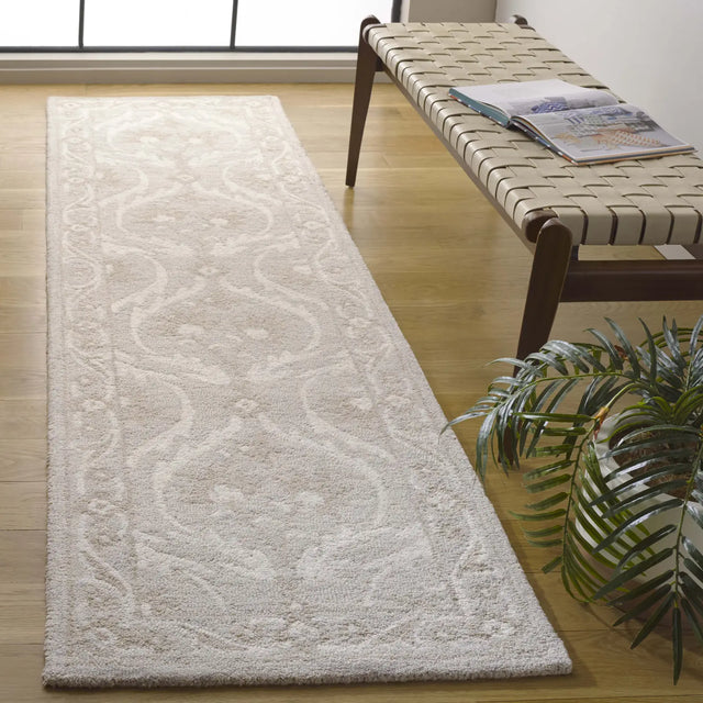 Safavieh Blossom 2'-3" x 8'-0" Rug in Silver / Ivory