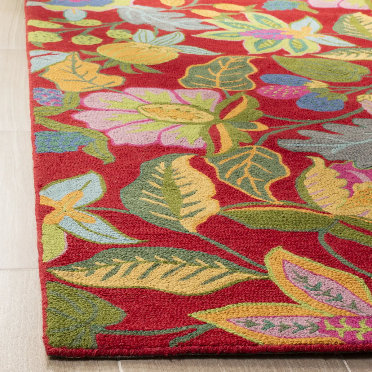 Safavieh Jardin 4'-0" x 6'-0" Rug in Red / Multi