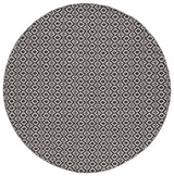Safavieh Montauk 6'-0" x 6'-0" Rug in Ivory / Black