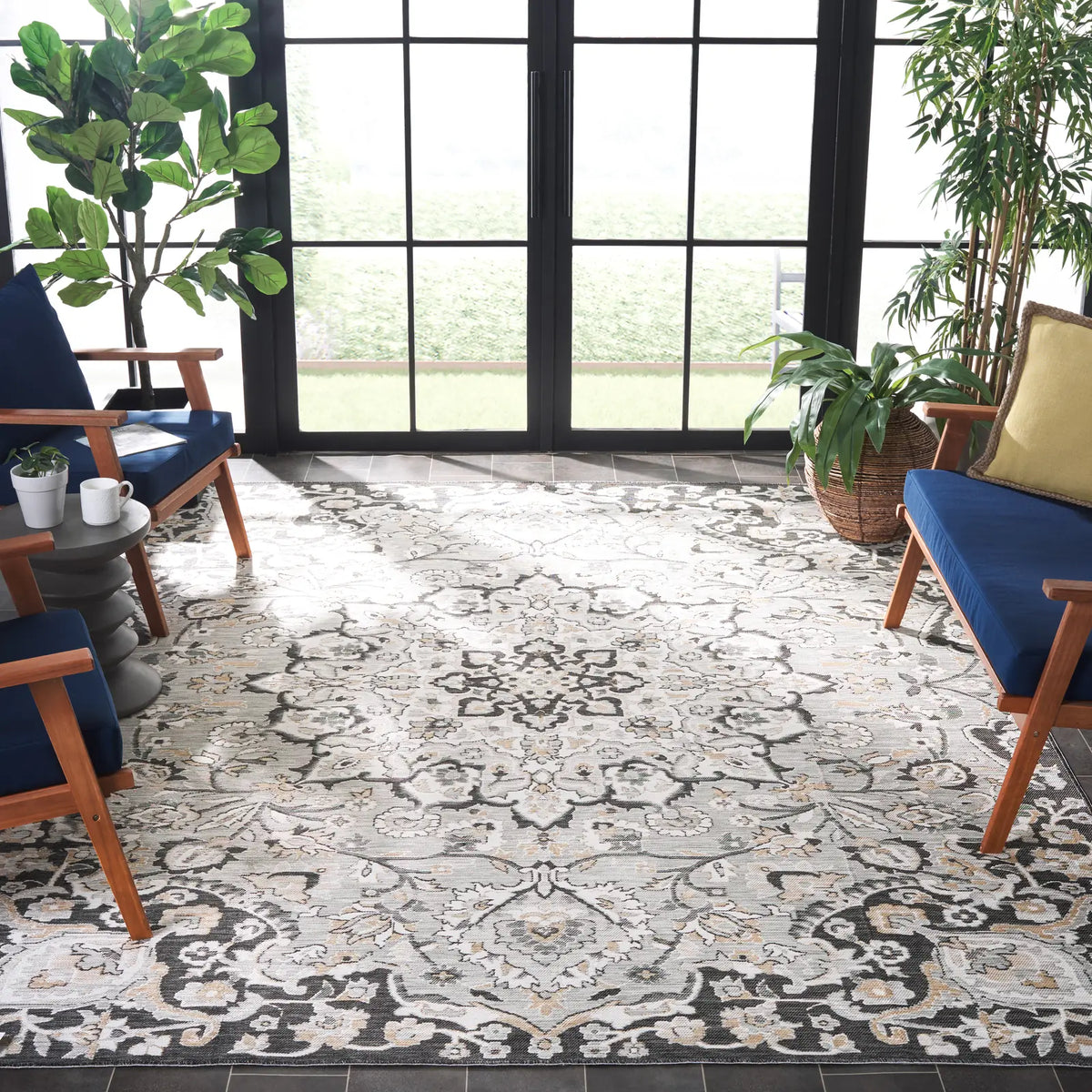 Safavieh Sunrise 8'-0" x 10'-0" Rug in Grey / Beige Black