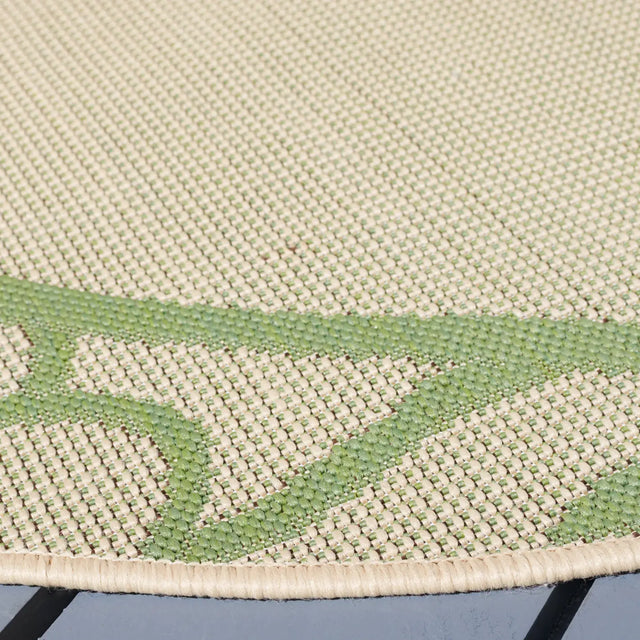 Safavieh Courtyard 5'-3" x 5'-3" Rug in Natural / Olive