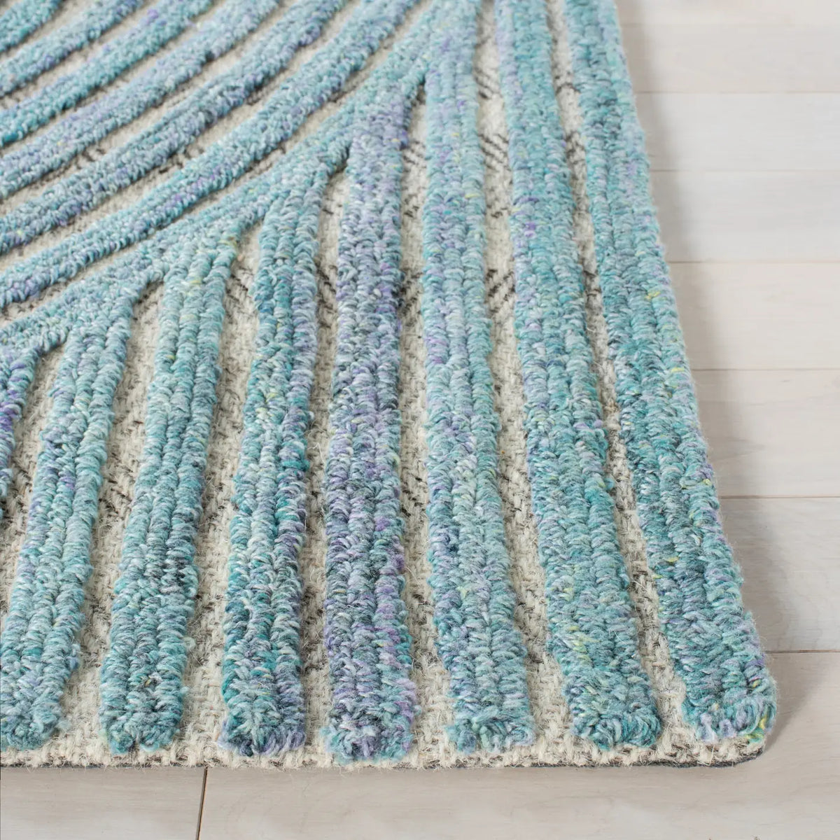 Safavieh Southampton 4'-0" x 6'-0" Rug in Blue