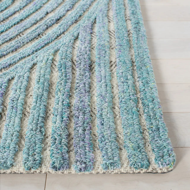 Safavieh Southampton 4'-0" x 6'-0" Rug in Blue