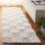 Safavieh Natura 2'-3" x 8'-0" Rug in Ivory / Black