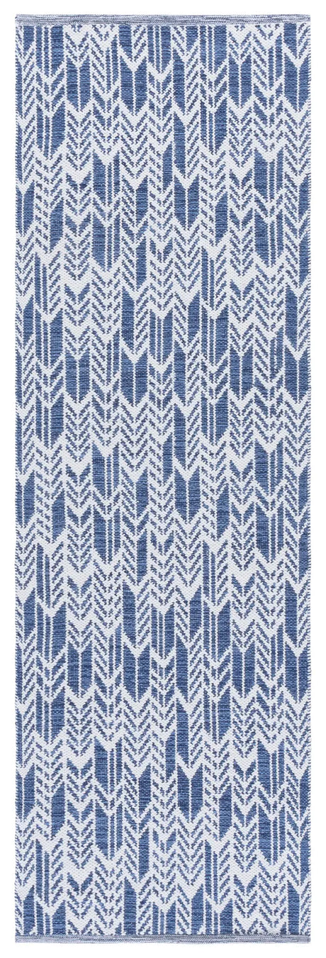 Safavieh Montauk 2'-3" x 7'-0" Rug in Navy / Ivory