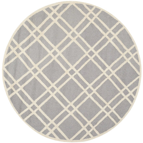 Safavieh Cambridge 6'-0" x 6'-0" Rug in Silver / Ivory