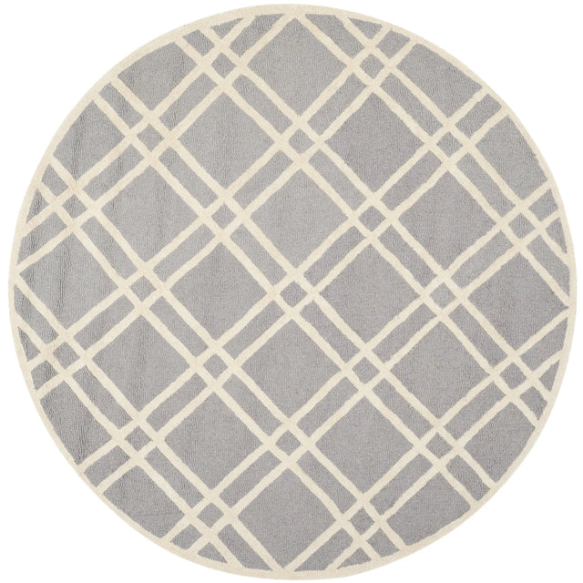 Safavieh Cambridge 6'-0" x 6'-0" Rug in Silver / Ivory