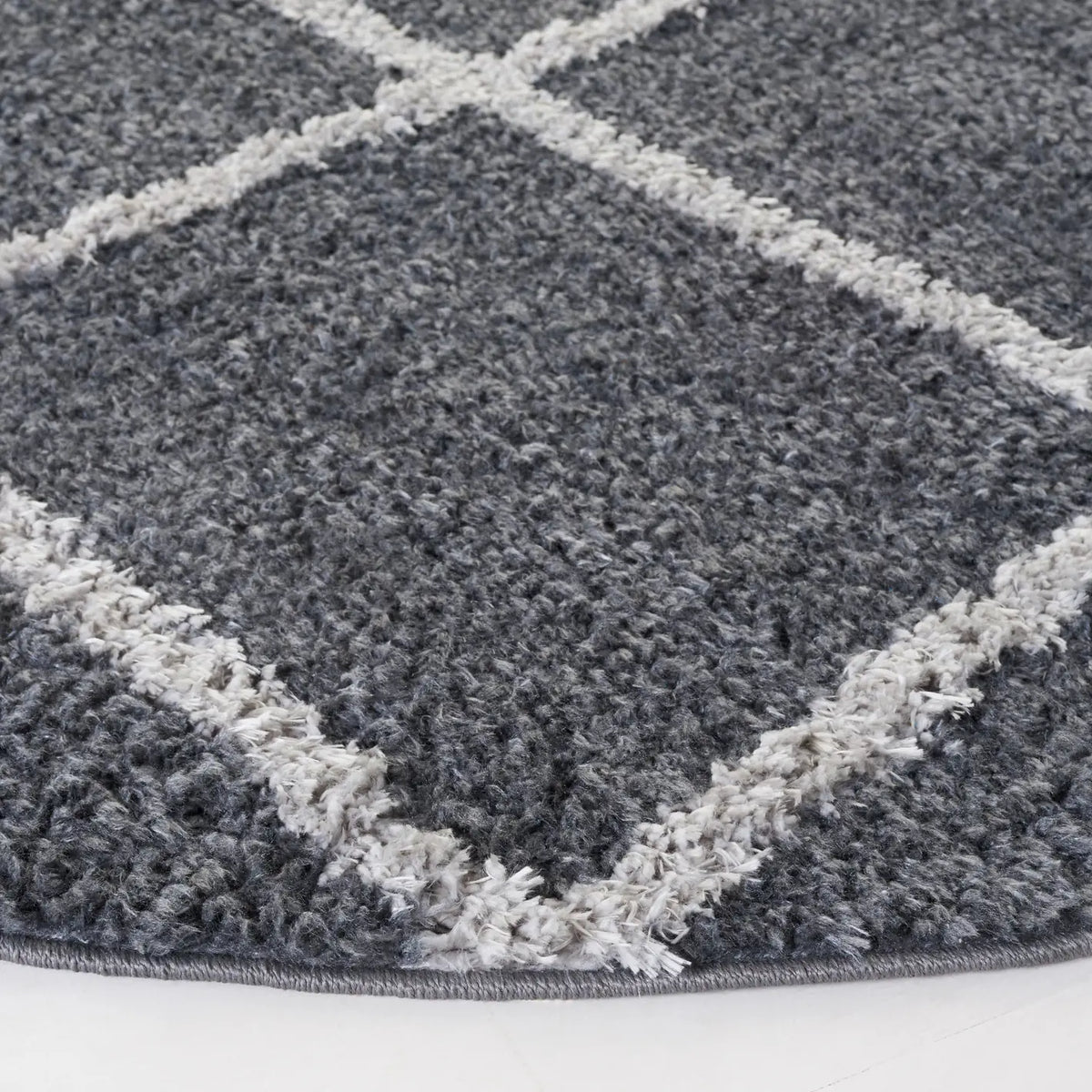 Safavieh Norway 6'-7" x 6'-7" Rug in Dark Grey / Light Grey