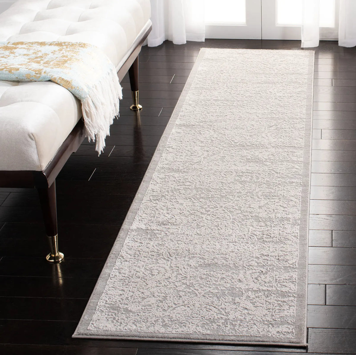 Safavieh Princeton 2'-0" x 10'-0" Rug in Grey / Beige