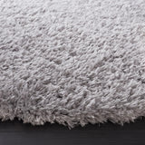 Safavieh Madrid Shag 200 5'-3" x 5'-3" Rug in Silver