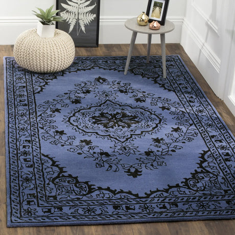 Safavieh Glamour 5'-0" x 8'-0" Rug in Purple