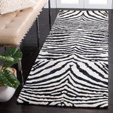 Safavieh Soho 2'-6" x 10'-0" Rug in White / Black