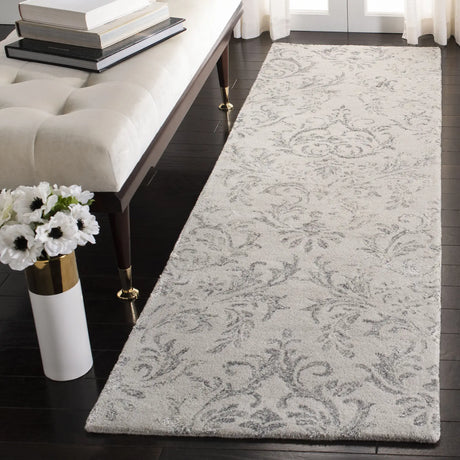 Safavieh Glamour 2'-3" x 8'-0" Rug in Grey