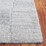 Safavieh Renewal 4'-0" x 6'-0" Rug in Grey