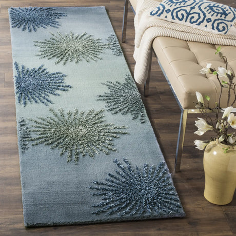 Safavieh Soho 2'-6" x 8'-0" Rug in Denim