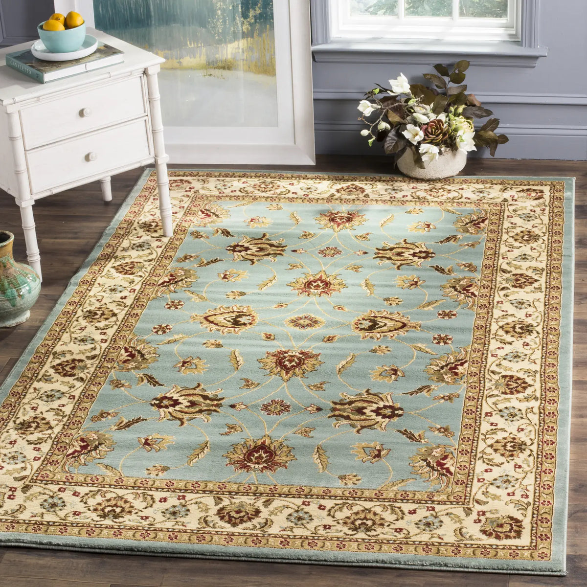 Safavieh Lyndhurst 5'-3" x 7'-6" Rug in Blue / Ivory
