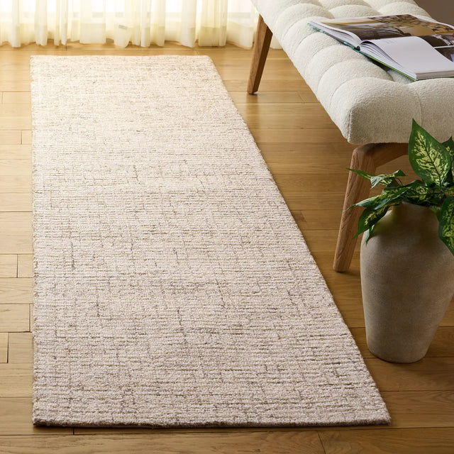 Safavieh Pine 2'-3" x 8'-0" Rug in Sage / Ivory