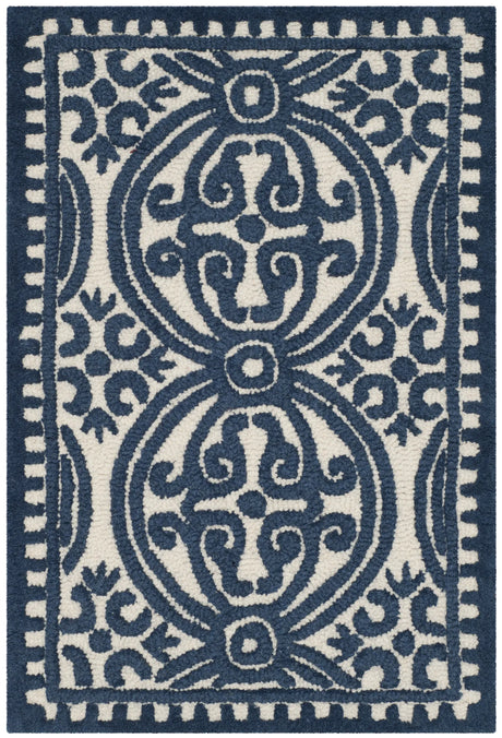 Safavieh Cambridge 2'-0" x 3'-0" Rug in Ivory / Navy