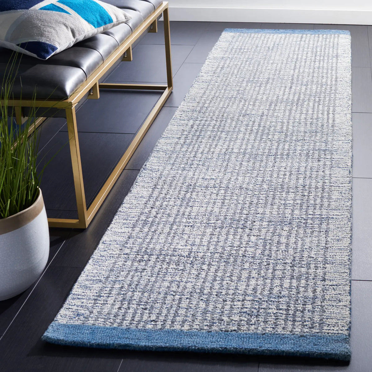 Safavieh Metro 2'-3" x 9'-0" Rug in Ivory / Blue