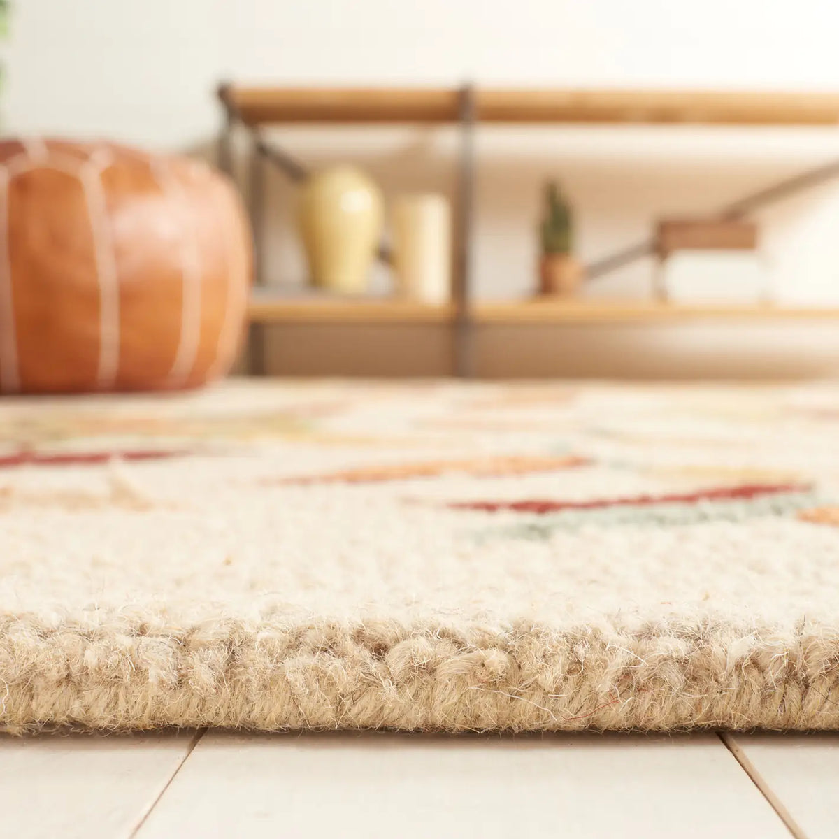 Safavieh Blossom 4'-0" x 6'-0" Rug in Beige / Multi