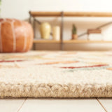 Safavieh Blossom 4'-0" x 6'-0" Rug in Beige / Multi