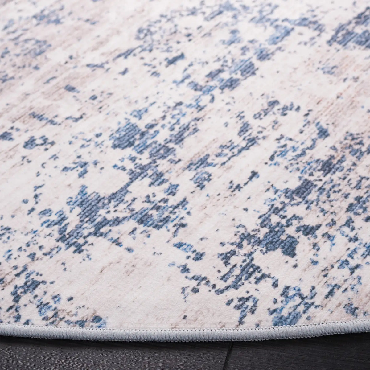Safavieh Malibu 6'-0" x 6'-0" Rug in Beige / Blue