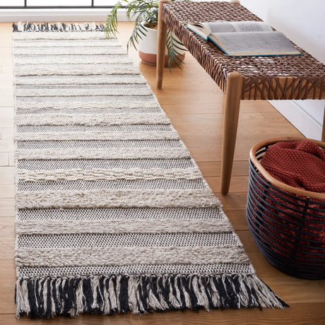 Safavieh Vermont 2'-3" x 9'-0" Rug in Beige / Ivory