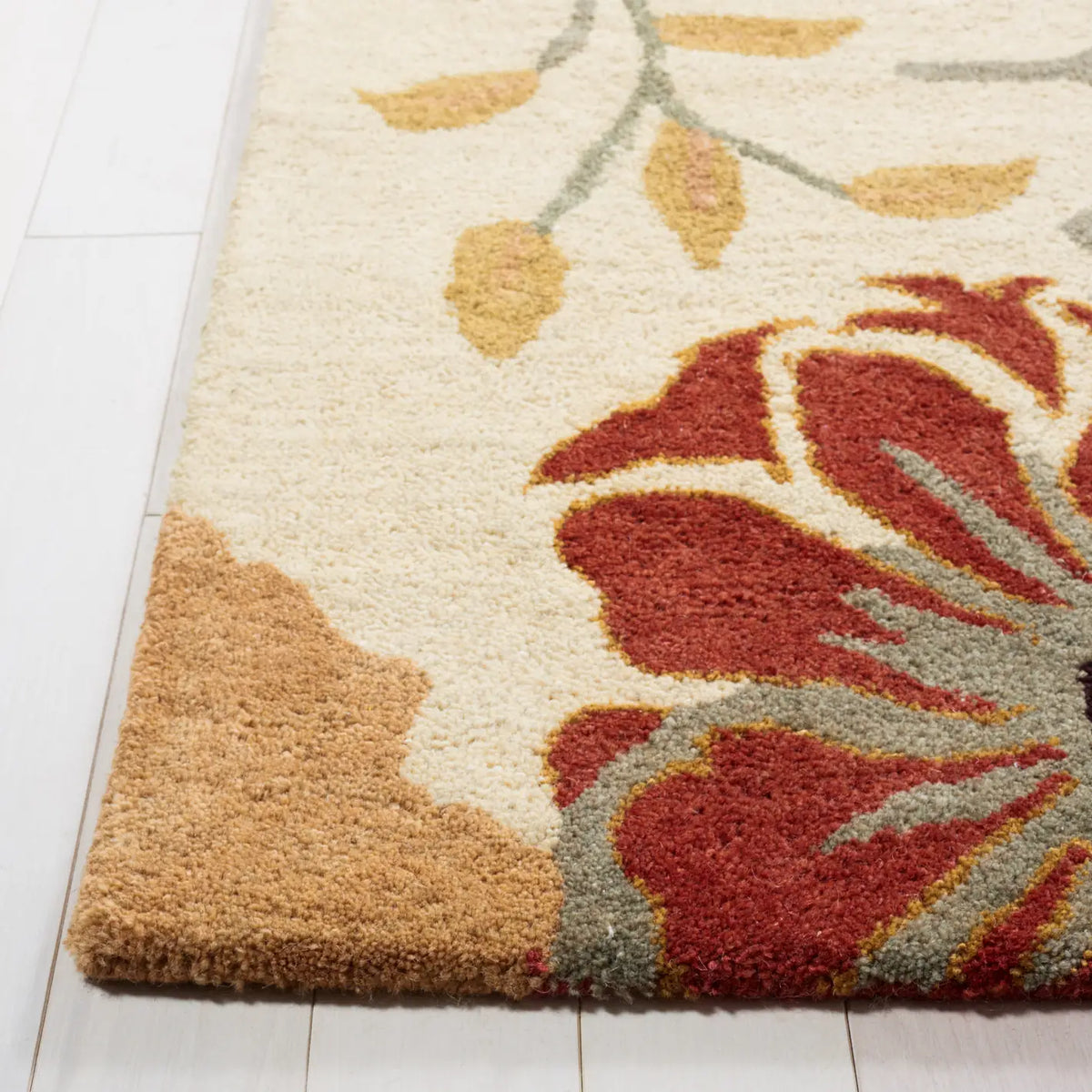 Safavieh Metro 4'-0" x 6'-0" Rug in Multi