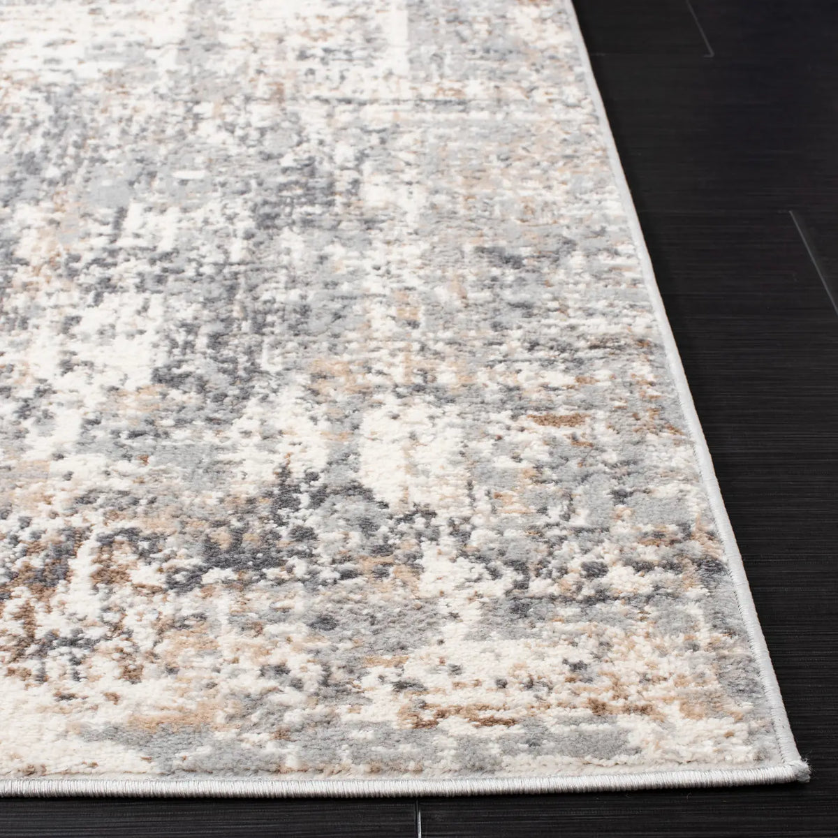 Safavieh Shivan 100 4'-0" x 6'-0" Rug in Ivory / Grey