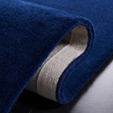 Safavieh Fifth Avenue 5'-0" x 8'-0" Rug in Blue / Ivory