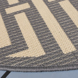 Safavieh Courtyard 5'-3" x 5'-3" Rug in Grey / Cream