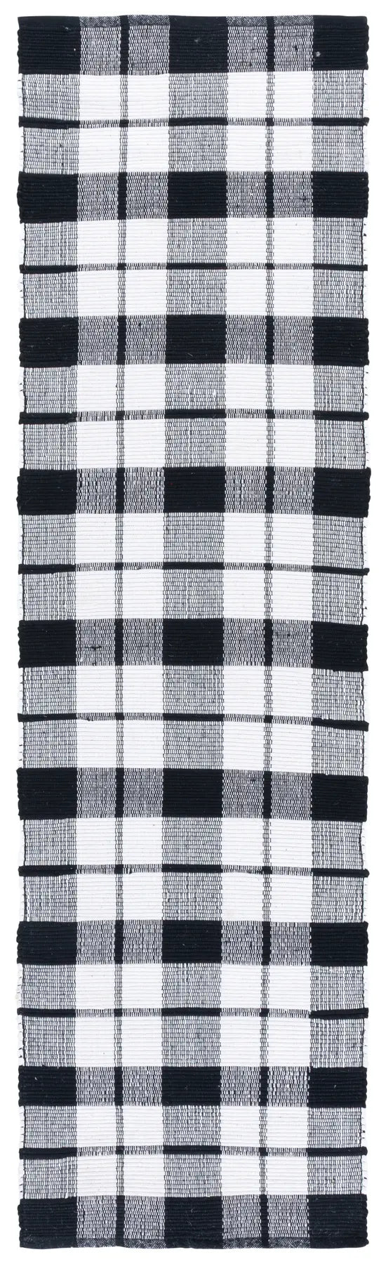 Safavieh Montauk 2'-3" x 8'-0" Rug in Black / Ivory